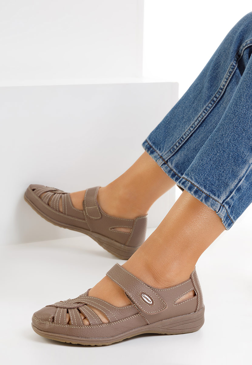 Balerinke Kaki Parina