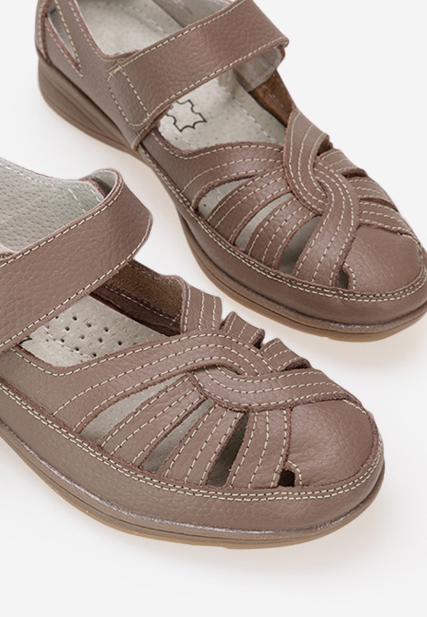 Balerinke Kaki Parina
