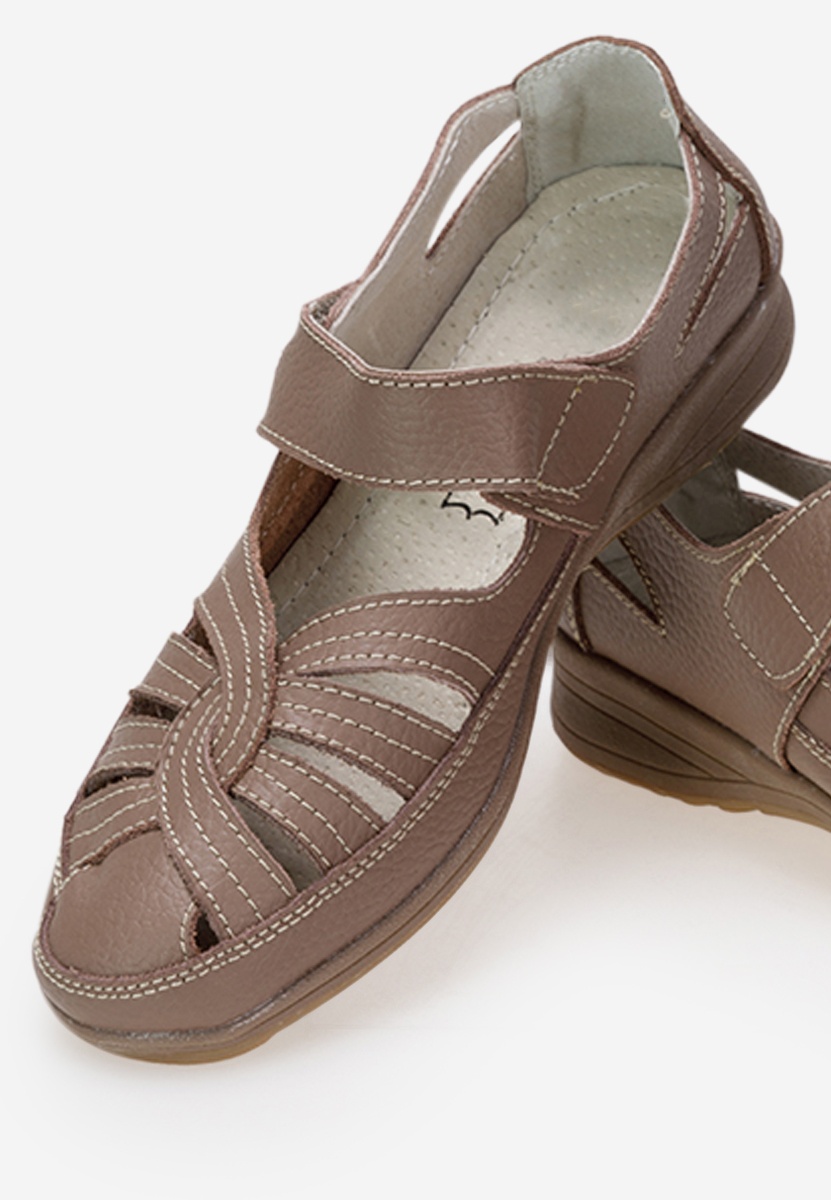 Balerinke Kaki Parina