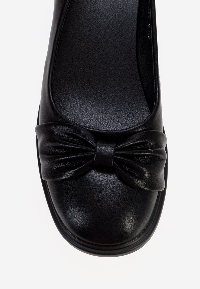 Čevlji s platformo Fines črna