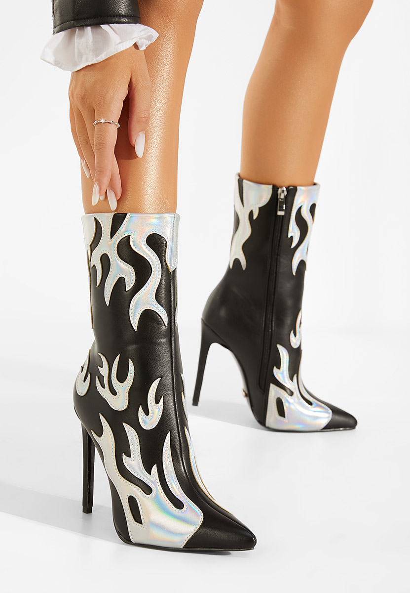 Gležnjarji s peto črna Maia