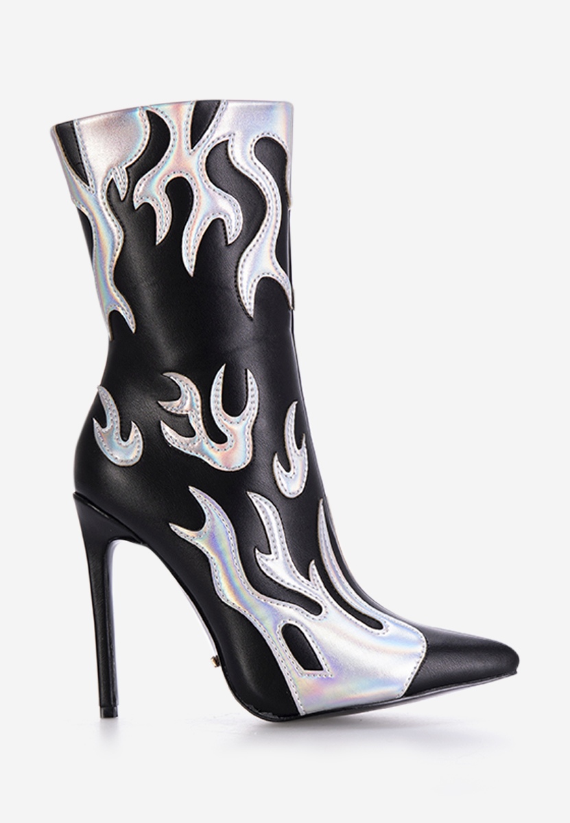 Gležnjarji s peto črna Maia