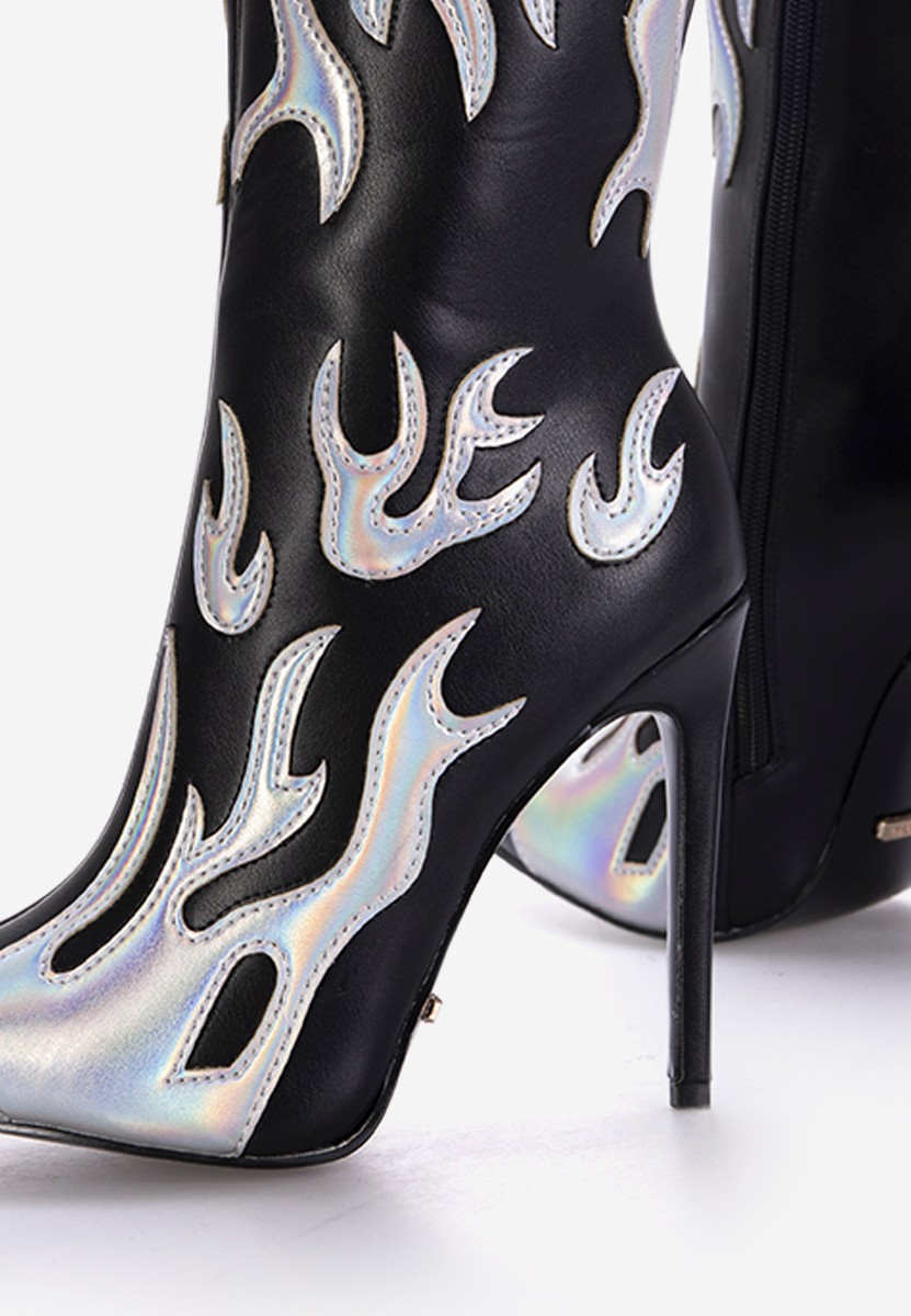 Gležnjarji s peto črna Maia