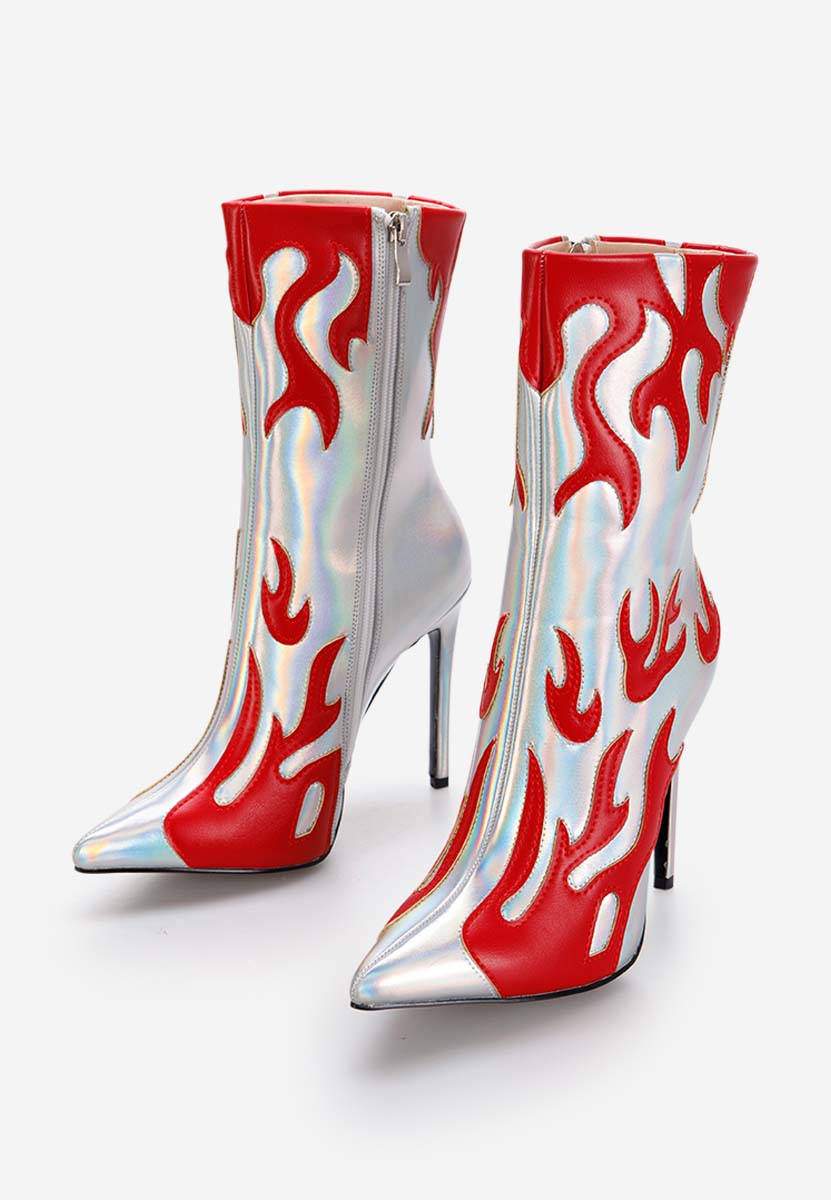 Gležnjarji s peto Srebrne Maia