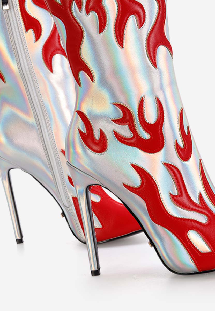 Gležnjarji s peto Srebrne Maia