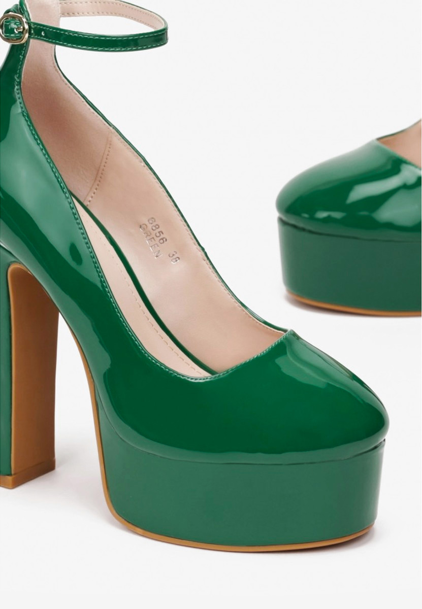 Salonarji špičaki Matea Zelena