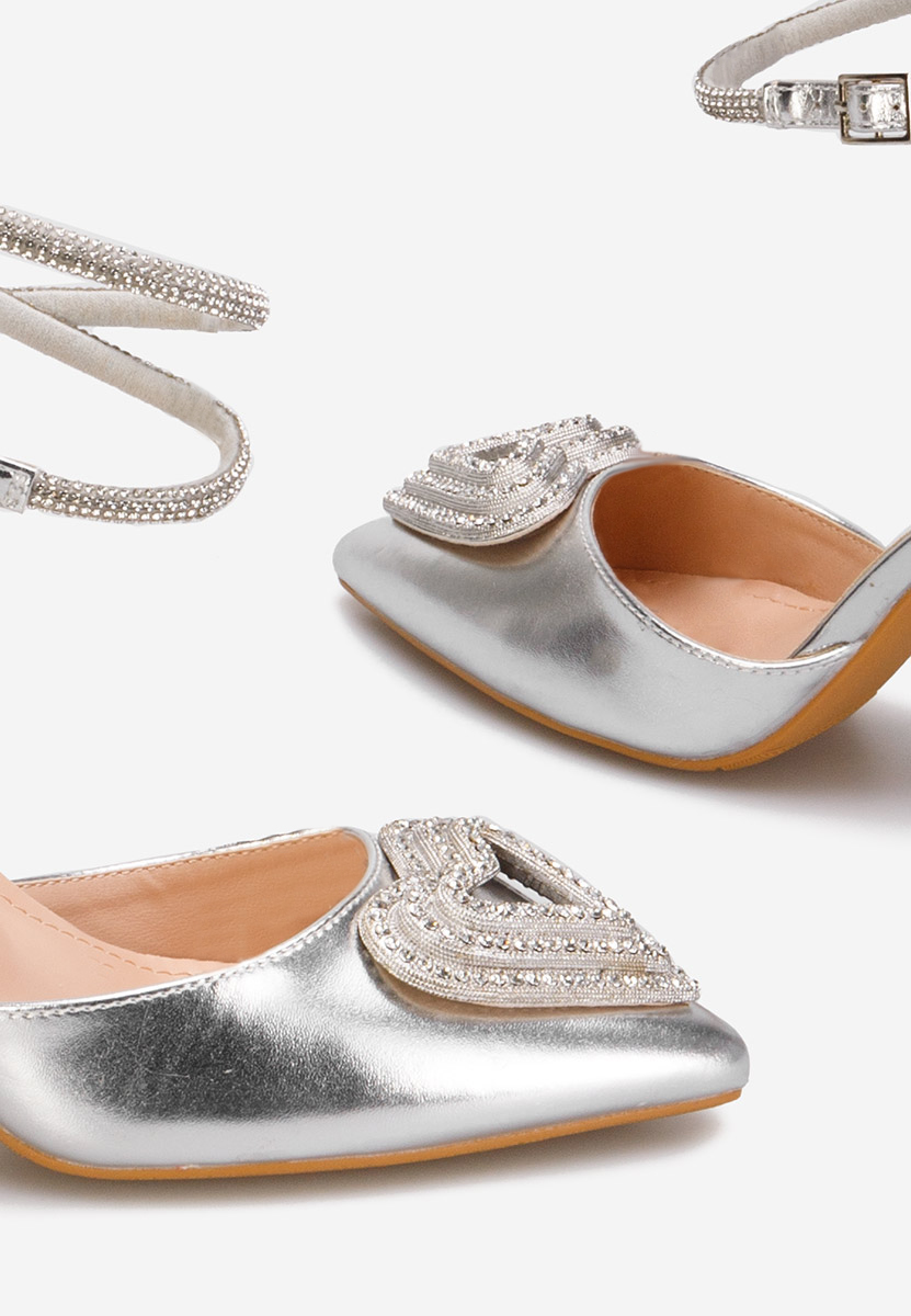 Salonarji špičaki Iliana Srebrne