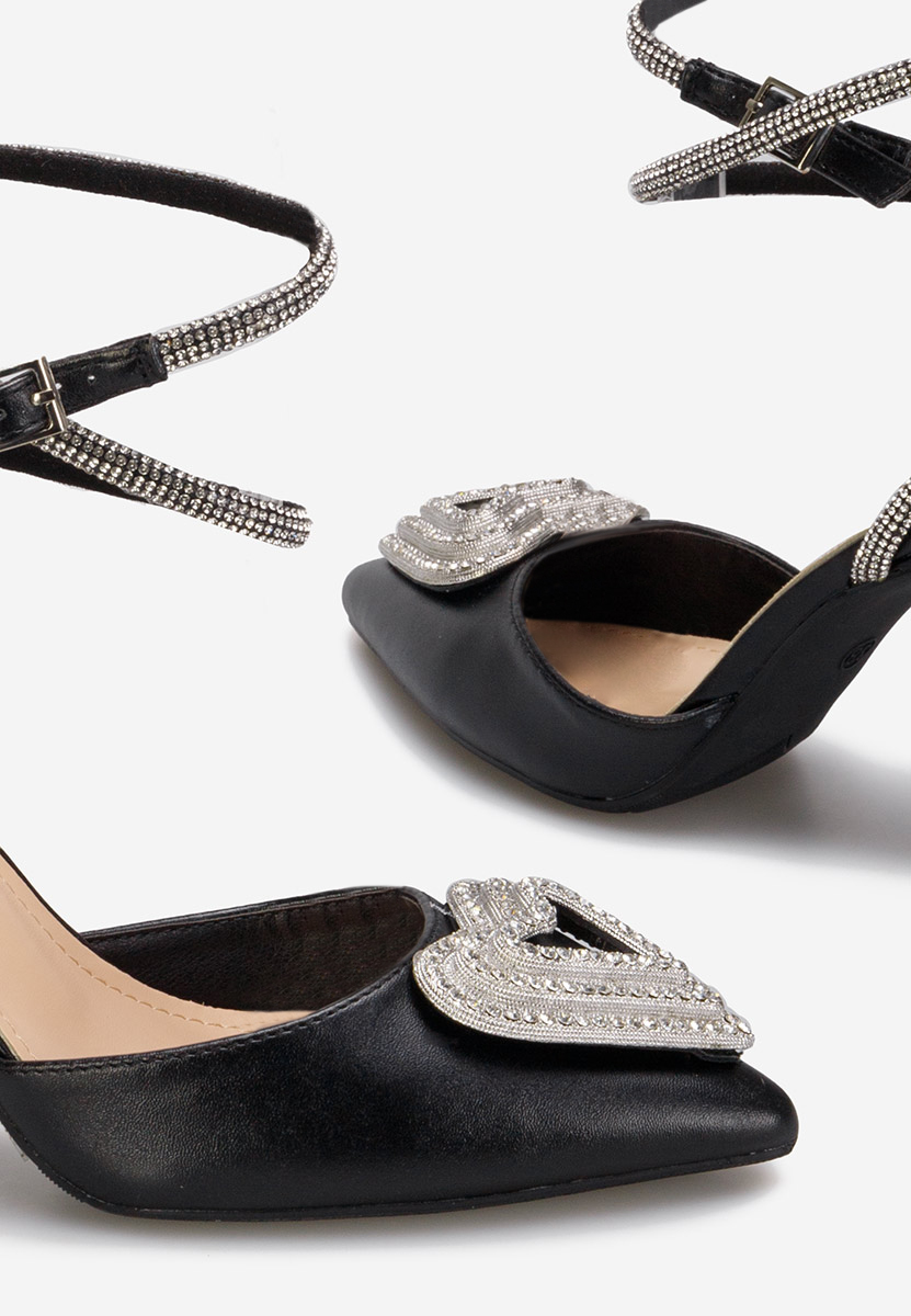 Salonarji špičaki Iliana črna