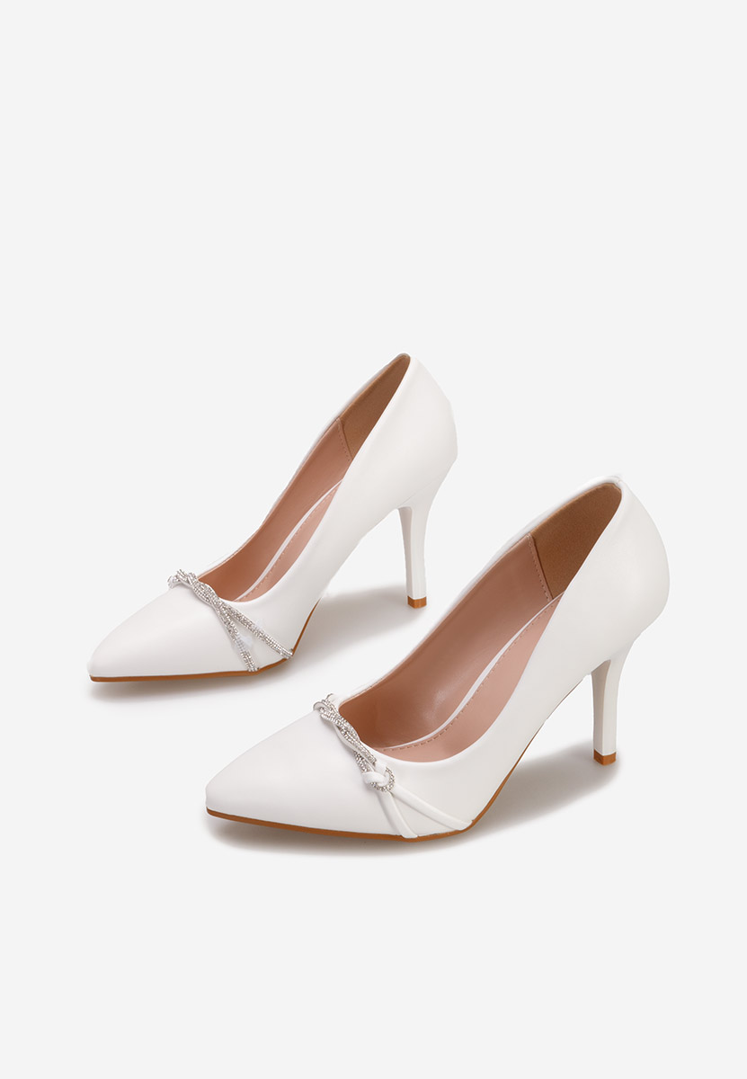 Salonarji špičaki Korinna Bela