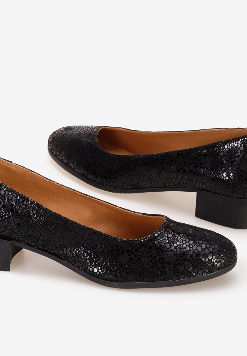 Ženski salonari Montremy V5 črna