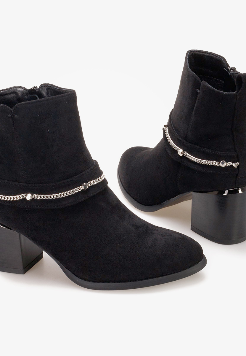 Gležnjarji s peto Katilea črna