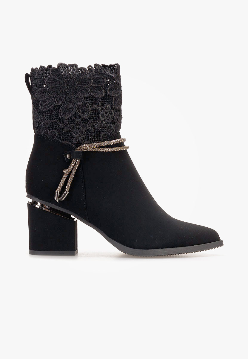 Gležnjarji s peto Selina črna