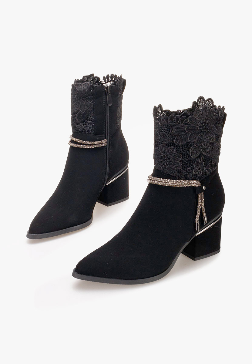 Gležnjarji s peto Selina črna