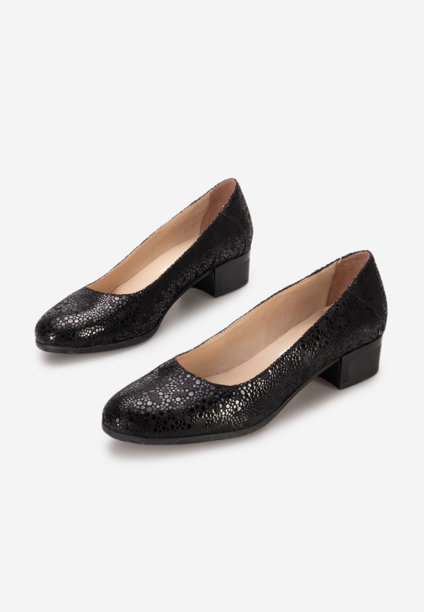 Ženski salonari Montremy V4 črna