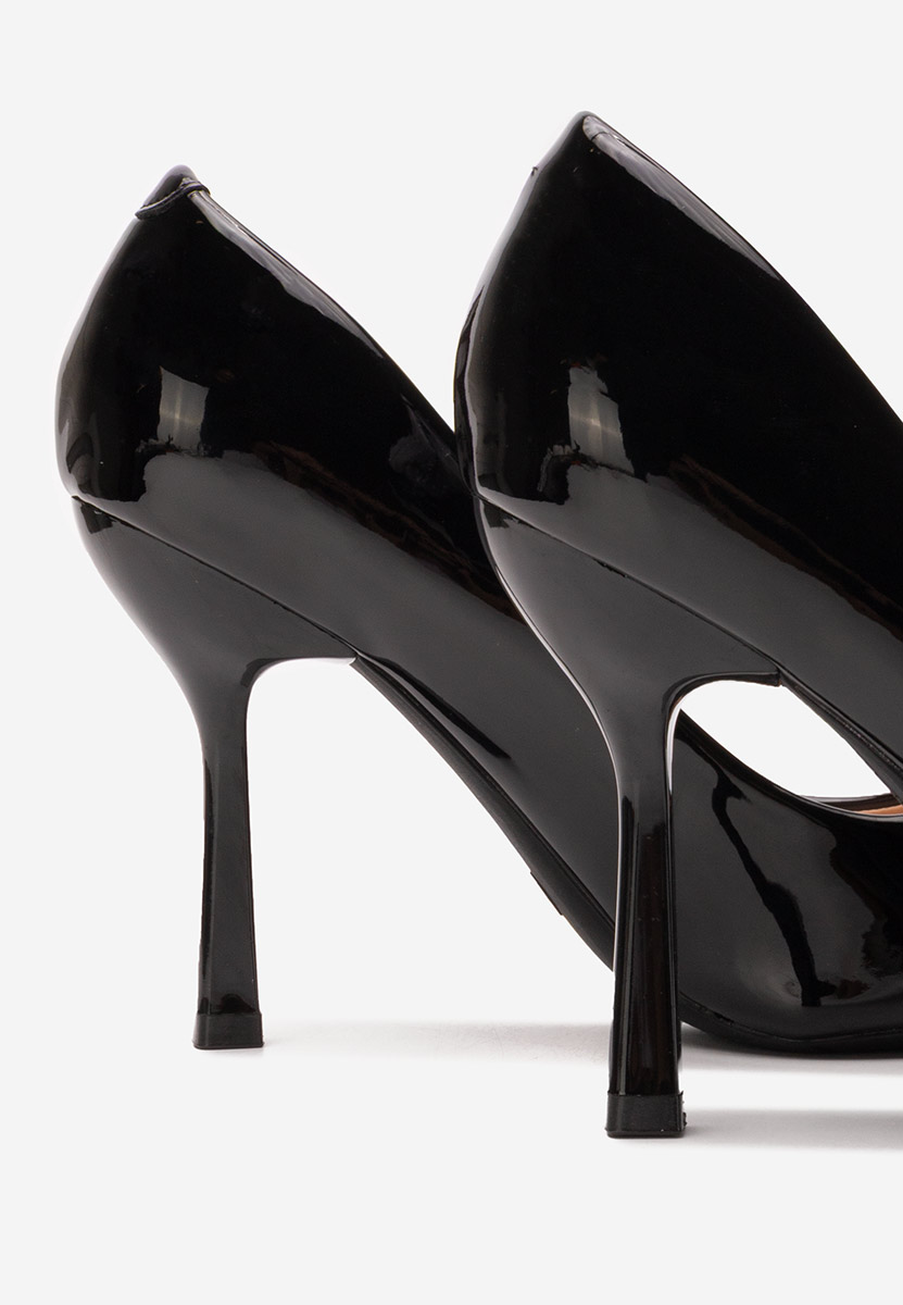 Salonarji špičaki Avilaga črna