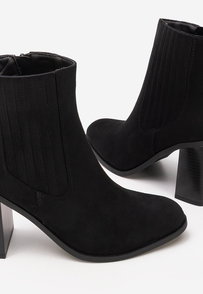 Gležnjarji s peto Elowyn črna