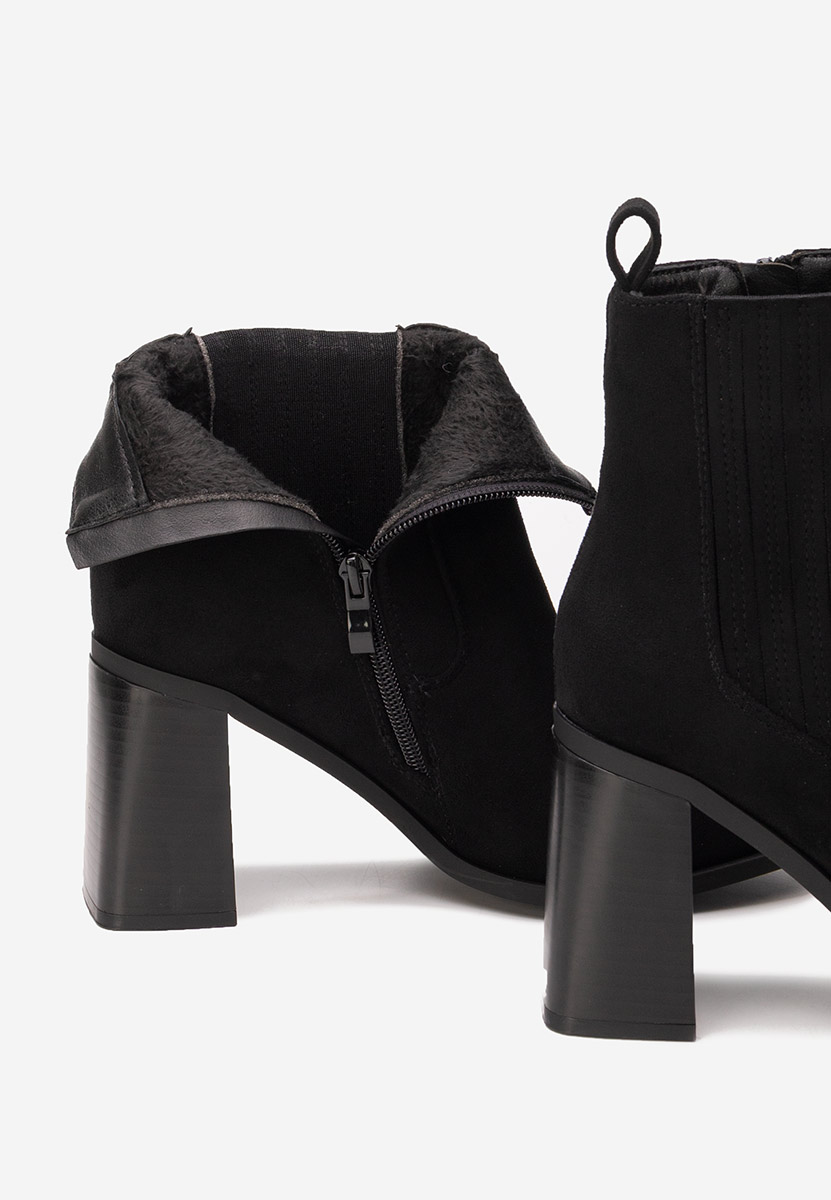 Gležnjarji s peto Elowyn črna