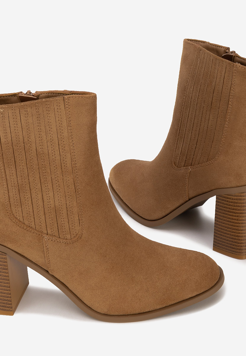 Gležnjarji s peto Elowyn Kamela