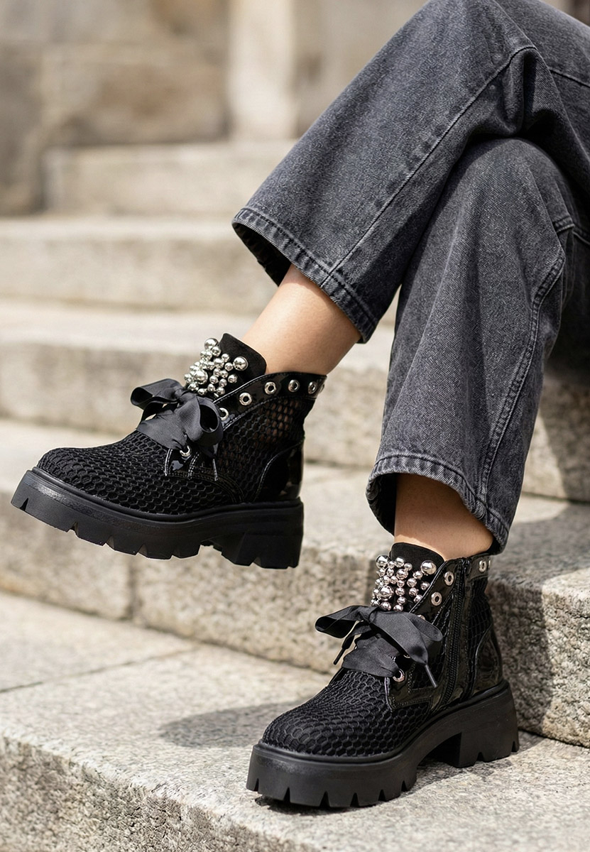 Ženski gležnjari Marcania V2 črna